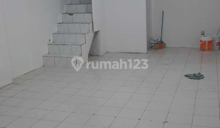 For Sale Commercial Shophouse 3 Floors 105 M SHM Renovated Jeruk Area
