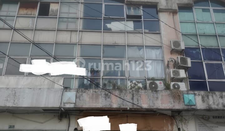 For Sale Shinta Gria Raya 3-Story Shop House Needs Renovation SHM Karawaci