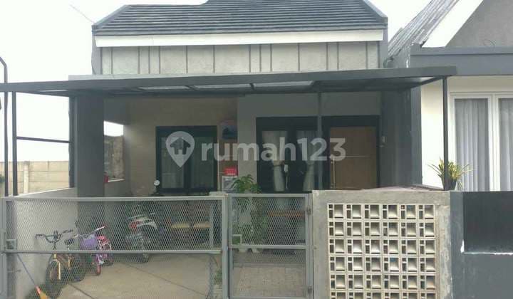 Dijual Murah Rumah SHM Terawat di Karyawangi Cihanjuang