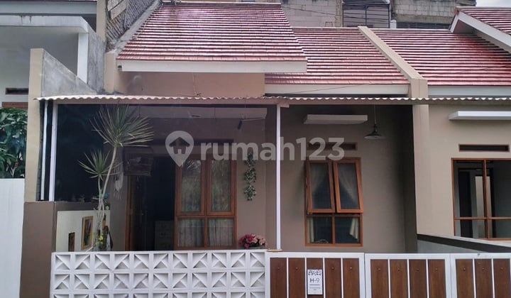 Rumah Bagus Semi Furnished di Komplek Sariwangi Atas 20 Menit ke Pasteur