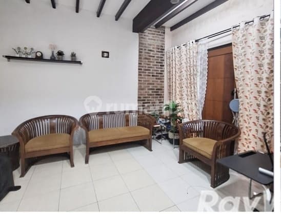 Hot Sale Rumah Bagus Siap Huni di Mahagoni Park Graha Raya Bintaro