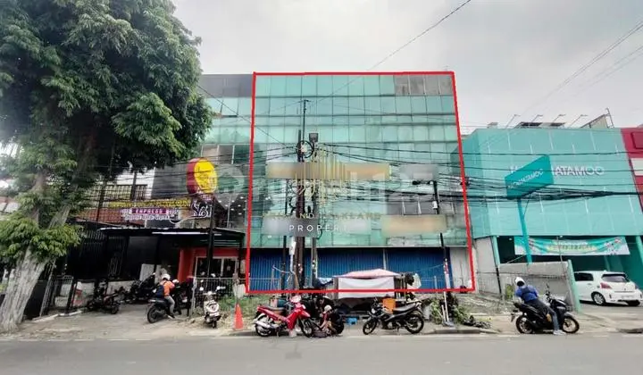 Ready 3 Unit 4 Lantai di Pusat Kota