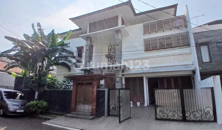 Rumah Siap Pakai Baru Bangun Dalam Komplek Area Pasar Minggu