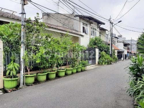 Layak Huni, Lokasi Strategis