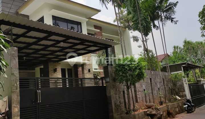 Hunian Asri Fully Furnished Dengan Kolam Renang