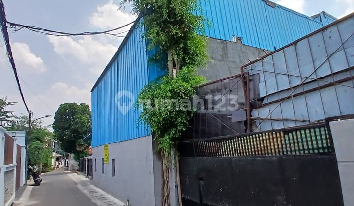 Gudang Hitung Tanah di Area Bagus