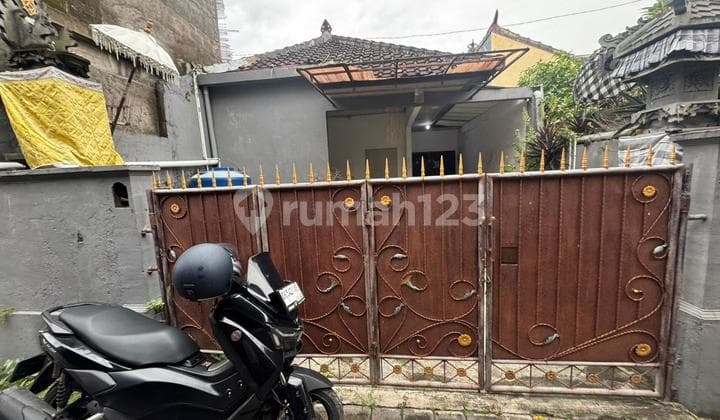 Cheap 1st Floor House with Car Access in East Denpasar