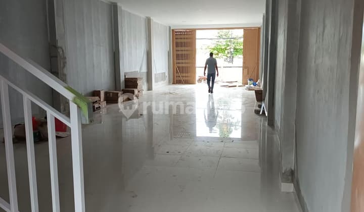 Ruko Baru Lantai 2 Hadap Timur di Jl Utama Mahendradata