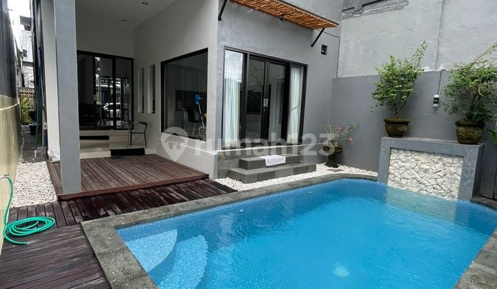 Disewakan/dijual Rumah Private Pool Di Gatsu Barat