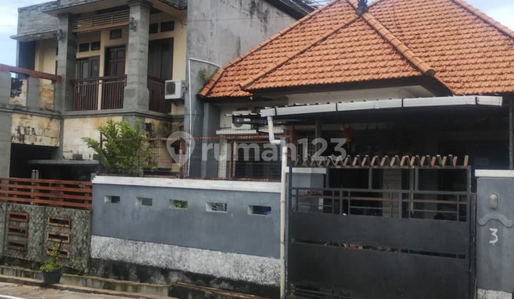 3-Bedroom House in a Residential Complex in Denpasar Dd