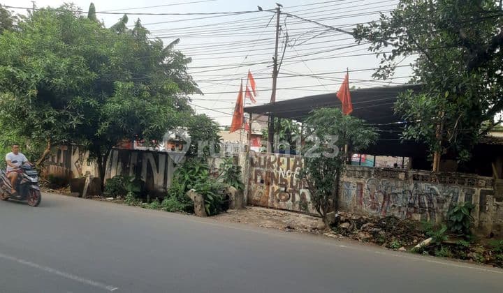 Tanah Pinggir Jalan Usaha Restoran , Townhouse di Kedaung