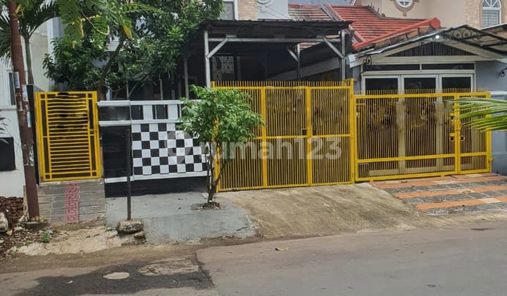 Rumah Cocok Usaha dan Kantor, Sudah Renovasi di Kencana Loka BSD