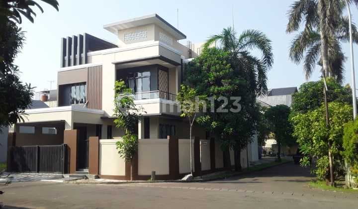 New 3-Story Furnished House in Angrek Loka Bsd Sector 2.3, Tangerang