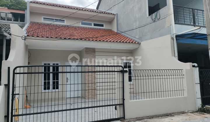 Rumah Bagus Siap Huni di Bsd Sektor 1.1, Tangerang Selatan