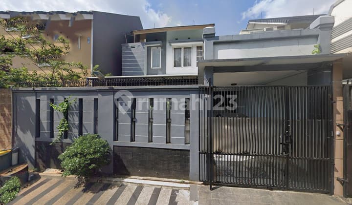 Two-Story House in Villa Melati Mas Vista Serpong