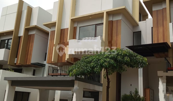 Rumah Bagus Nyaman Siap Huni di The Blizfield BSD