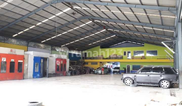 Business Space for Car Workshop Can Also Be Used as Warehouse in West Jakarta
