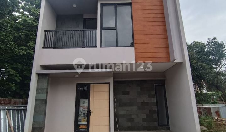 Townhouse Desain Modern Dengan 3 Kamar Tidur di Bekasi