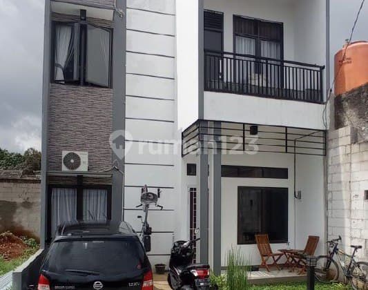 Rumah Mewah Dengan Keamanan Pos Security di Bekasi