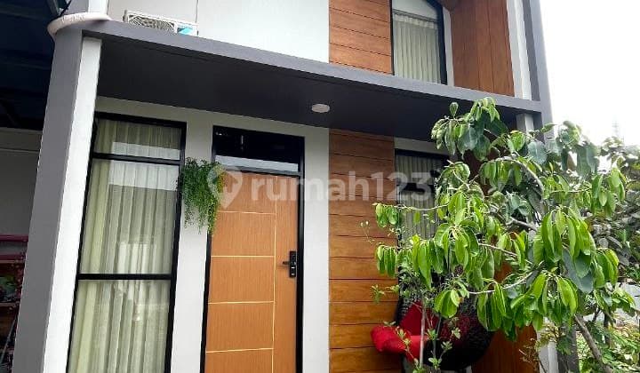 Rumah Cantik 1 Lantai+Mezanin di Bekasi