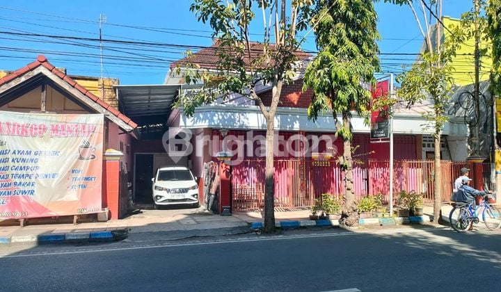 Raya Diponegoro Tulungagung Area Komersial