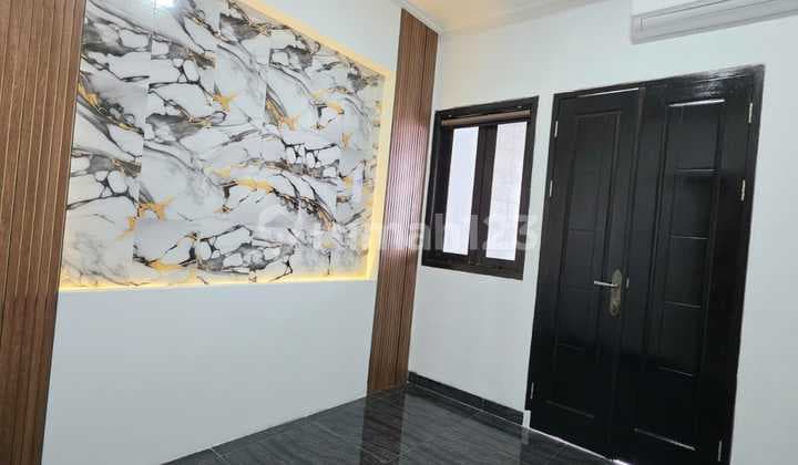 For Rent: Move-In Ready 2½-Story House, Semi-Furnished in Taman Surya