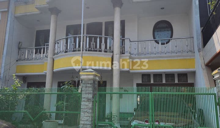 Rumah Lt 200 M² (10 X 20) , 3 Lantai , & 100% Bebas Banjir Di Taman Palem Lestari