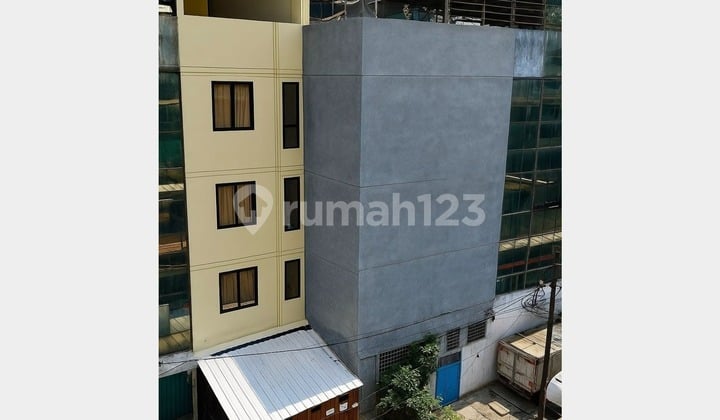 Dijual Kost 4x20 Hadap Jalan Tambora Jakarta Barat