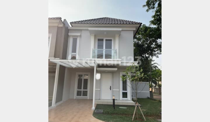 For Sale 2-Story House 98M2 Hook Cluster Karelia Village Serpong