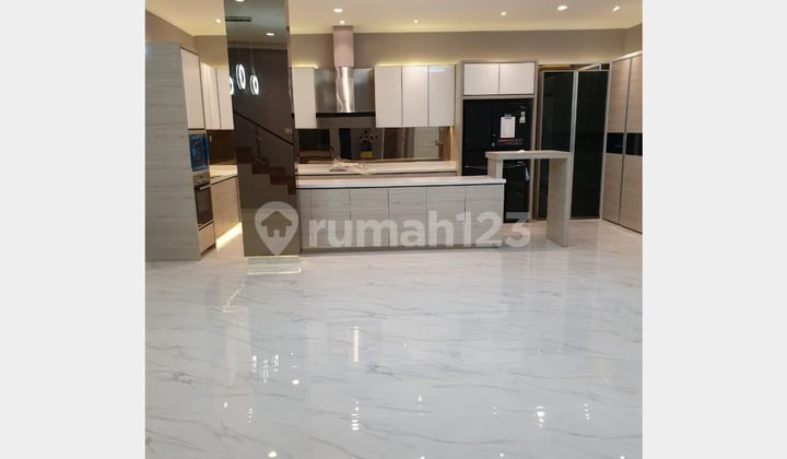 Dijual Rumah 10X17 Semi Furnished Cluster Menaggio Illago