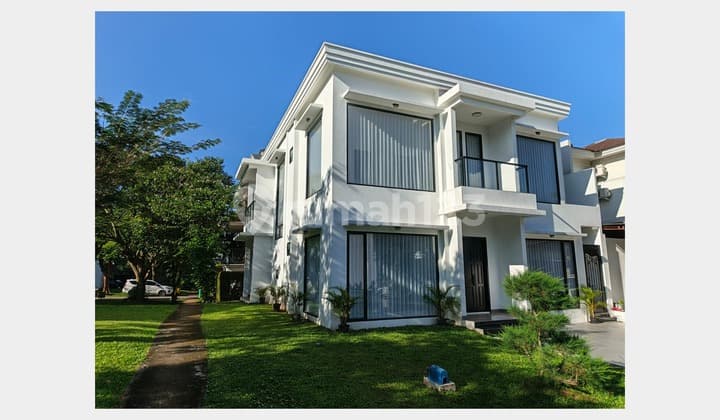 Dijual Rumah 2 LT 13X18 Semi Furnished Cluster Collinare BSD
