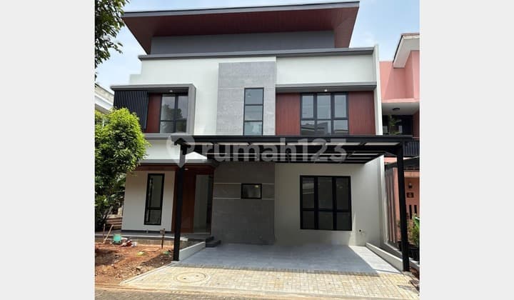 For Sale 2-Story Hook House Semi Furnished In The Foresta Bsd City