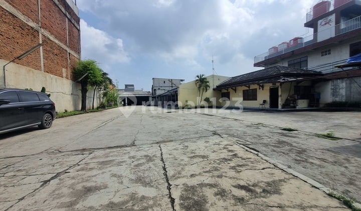 Lokasi Strategis ,Jalan Raya Utama..Jual Cepat