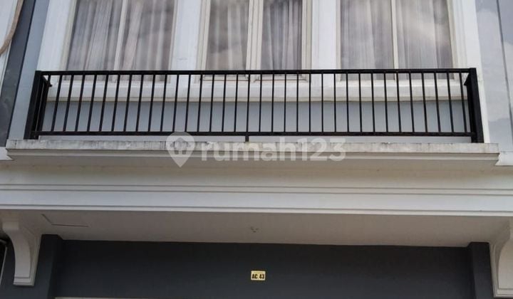 Ruko Grand City, Facing the Main Road Ruko Grand City, Facing the Main Road