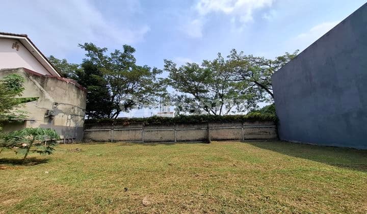 Dijual Cepat Tanah Kavling Stategis Cocok untuk Tempat Tinggal di Boulevard Graha Raya Cluster Flamboyan