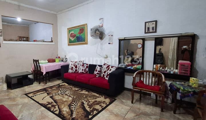 Affordable Single-Story House, Neat & Tidy on Dr. Setiabudi Street