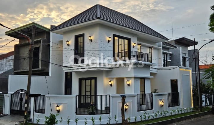 Jual Rumah Rungkut Asri Modern Style