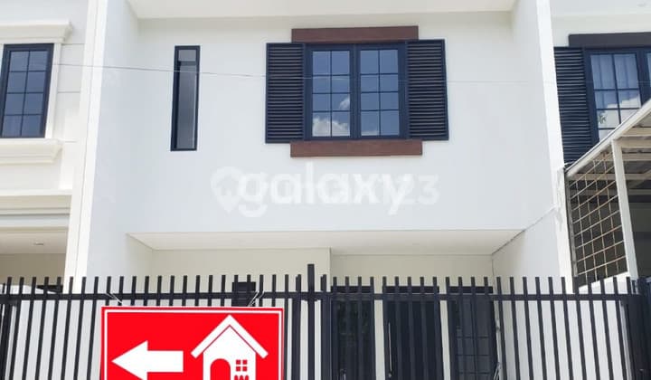 Rumah Baru Minimalis Daerah Raya Lebak Jaya di Surabaya Timur