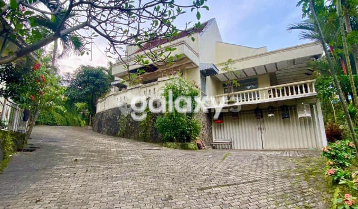 DIJUAL VILLA PANDAAN NOL JALAN RAYA