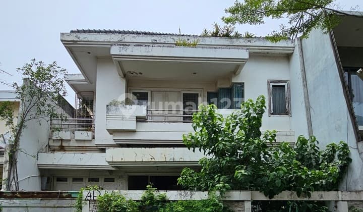 Rumah Tua Hitung Tanah Taman Kebon Jeruk Intercon Jakarta Barat