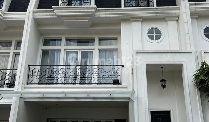Rumah Mewah Full Furnished Madja Residence At Puri