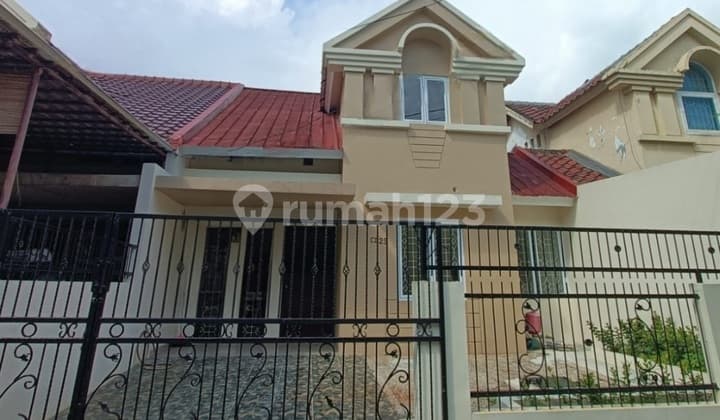 Newly Renovated 2-Story House in Semanan, West Jakarta