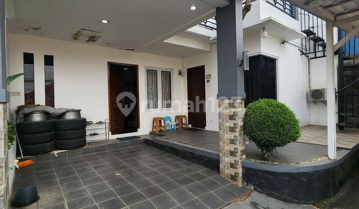 For Sale: Beautiful 2-Story Ready-to-Occupy Town House in Depok II, Depok