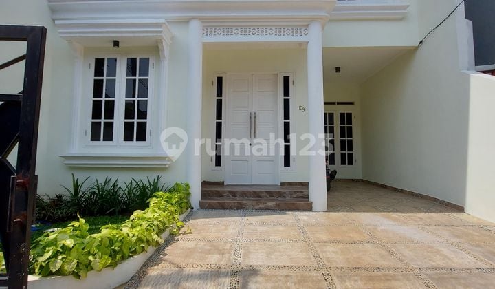 Dijual Cepat Brand New Modern Classic Dalam Townhouse Area Bintaro Sektor 3 Dekat Stasiun Pd Ranji