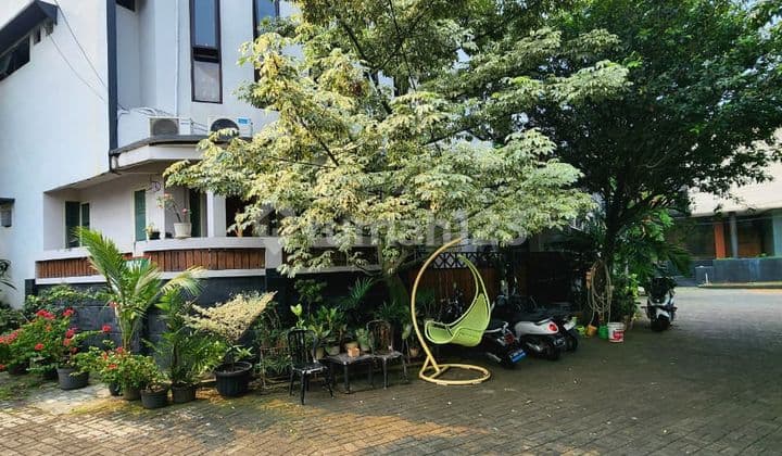 Rumah Ada Kost Dalam Townhouse di Kebayoran Lama