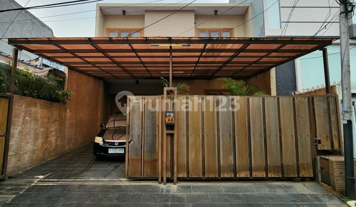 For Sale Rumah 2 Lantai Siap Huni Lingkungan Tenang Di Pondok Indah Dekat PIM