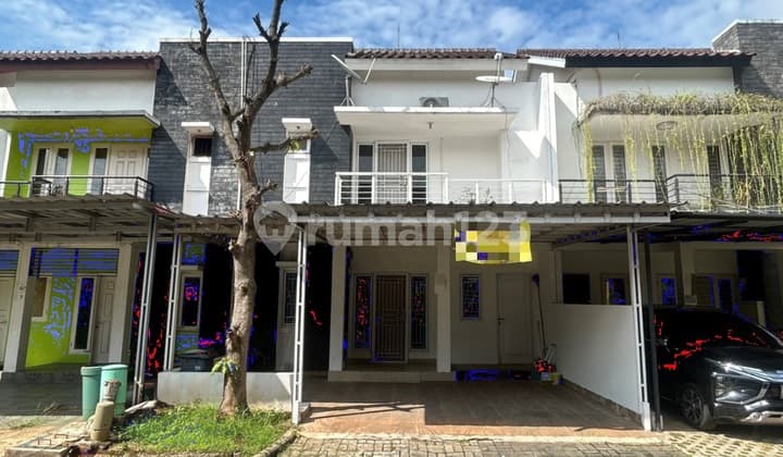 Dijual Rumah Minimalis lt.98 Siap Huni, Rumah Terenovasi Semi Furnished SHM Raffles Hills, Jakarta Timur