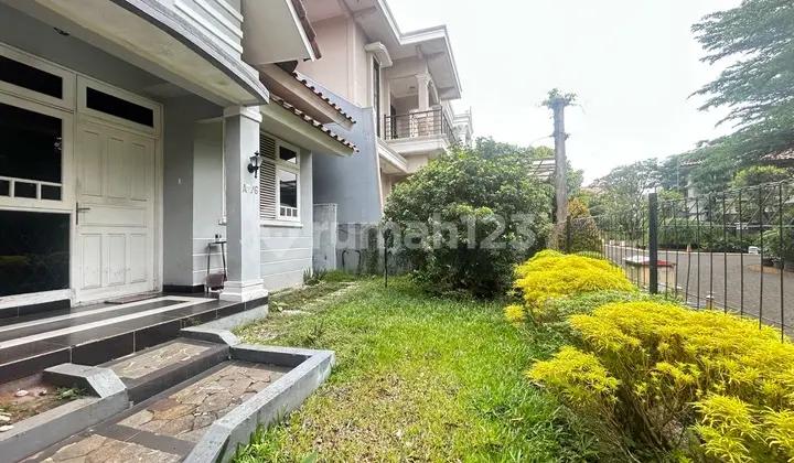 Dijual Rumah Minimalis Lt.200/Lb.150 1 1/2 Lantai . Siap Huni , Lokasi Strategis di Raffles Hills Cibubur, Hot :Fire:(Harga Jual Mengikuti Njop) Rumah Bagus SHM di Trans Studio Mall Cibubur, Jl. Alternatif Cibubur No.230a, Harjamukti, Cimanggis, Kota Depo