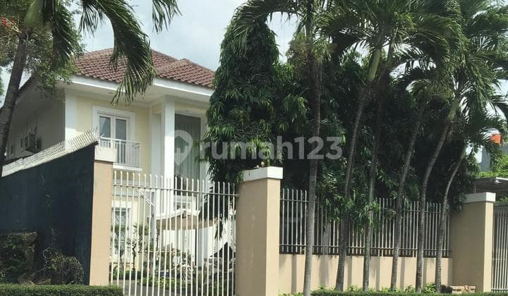 Dijual Rumah Mewah, Lt.422, 4+1kt.. Lokasi Strategis Di Raffles Hills Cibubur, Luas, Bebas Banjir, Shm, Butuh Minim Renovasi, Nego Sampai Jadi! Rumah Butuh Minim Renovasi SHM