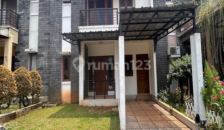 Disewa Rumah Raffles Hills Cibubur Cluster Depan Taman Semi Furnished